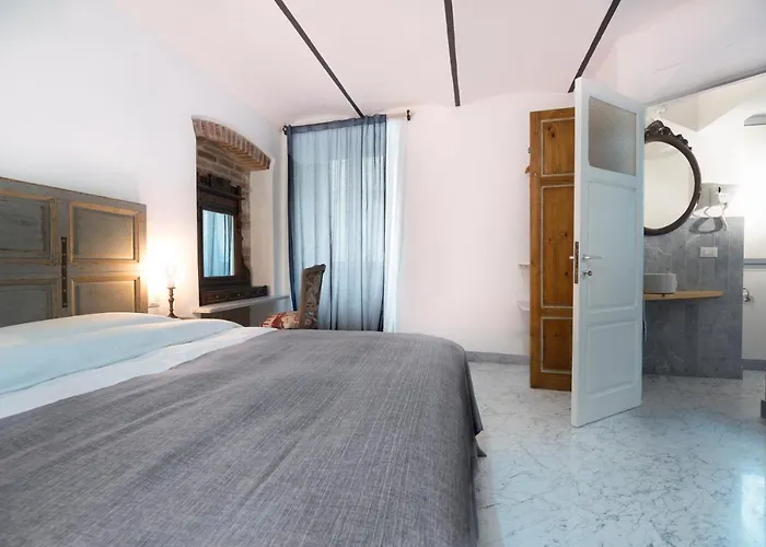 Bella カッラーラ